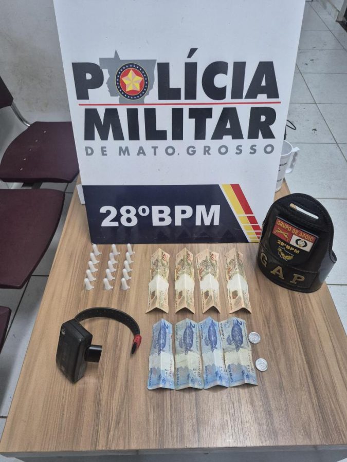 PM prende faccionada por tráfico de drogas e apreende porções de entorpecentes e dinheiro