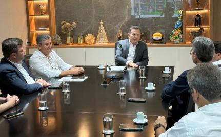 Mendes define terreno e confirma a construção do Hospital Regional do Oeste