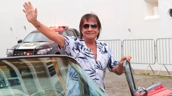 Poucos milionários no Brasil têm: Roberto Carlos guarda na garagem uma coleção luxuosa de carros exclusivos; o ‘Rei’ tem clássicos milionários e superesportivos de elite