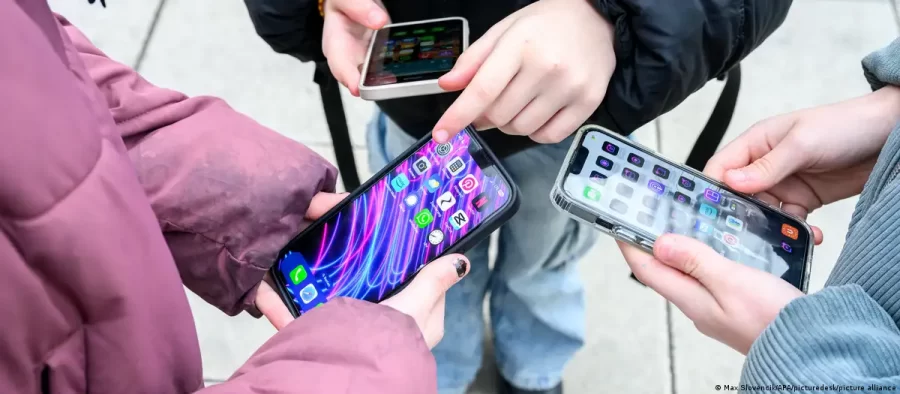 Banir jovens de redes sociais, como fez Austrália, é eficaz?