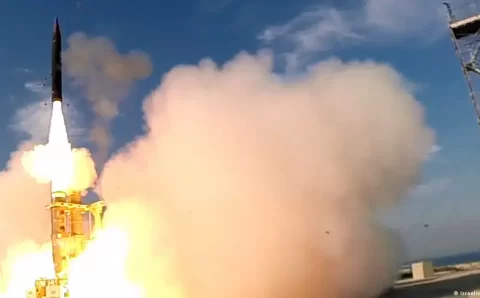 Alemanha começa a operar novo e potente escudo antimísseis