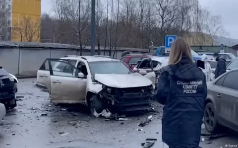 General russo morre em explosão de carro-bomba em Moscou