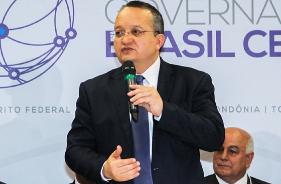 MT:  XADREZ PARA 2026:    Taques disputará Senado e reforçará palanque de Lula em MT