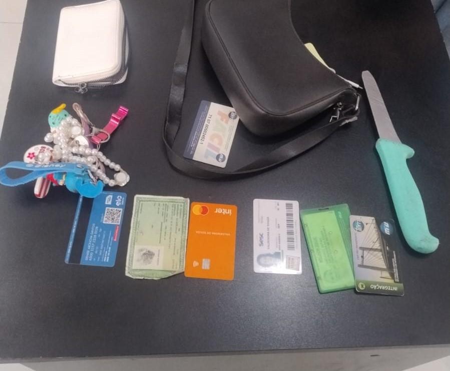 PM prende casal suspeito por roubos utilizando faca em Cuiabá