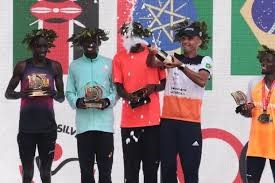 Com ultrapassagem nos minutos finais, etíope vence a São Silvestre