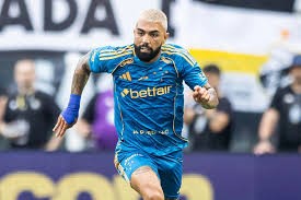 Santos avança em conversa com o Cruzeiro para contratar Gabigol