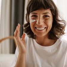 Dezembro Laranja: como se proteger do sol e reconhecer o câncer de pele