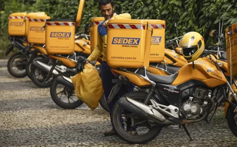 DOU publica extrato de empréstimo de R$ 12 bilhões para os Correios