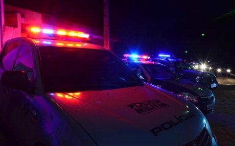 Suspeito de tentativa de homicídio é preso pela PM após ser contido por populares