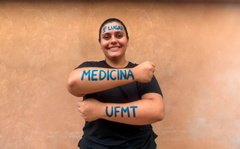 Estudante da rede estadual passa em 1º lugar para Medicina na UFMT: “o Pré-Enem Digit@l MT foi fundamental”, afirma