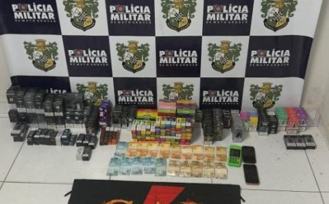 Polícia Militar prende dupla por contrabando e apreende 397 cigarros eletrônicos em Jaciara