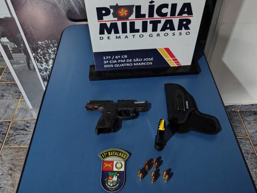 Polícia Militar prende dois homens e apreende duas pistolas em São José dos Quatro Marcos