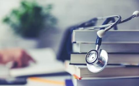 EXAME DE FORMAÇÃO MÉDICA: CFM quer impedir que 13 mil alunos mal avaliados exerçam a medicina