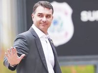 EM NOME DO PAI:    Candidatura de Flávio embaralha a união de governadores