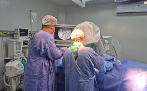Hospital Regional de Sinop realiza cirurgias de coluna por vídeo biportal