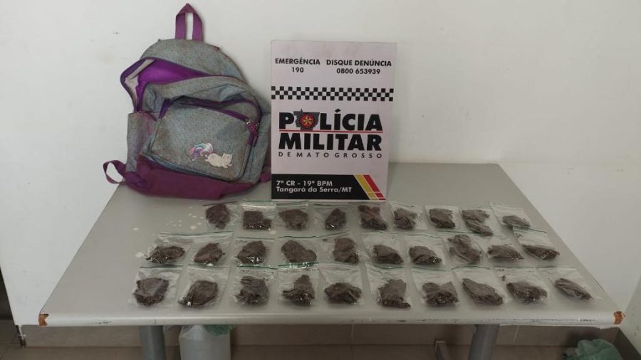 PM detém cinco pessoas por tráfico de drogas e apreende 72 porções de entorpecentes