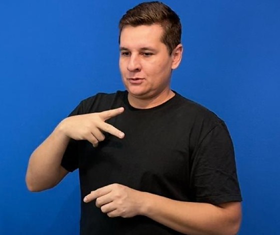 MT:  REIVINDICAÇÕES EM LIBRAS – 1:    Surdos reivindicam intérpretes nas unidades de saúde e órgãos