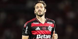 Matías Viña encaminha saída do Flamengo e fica perto de acerto com o River Plate