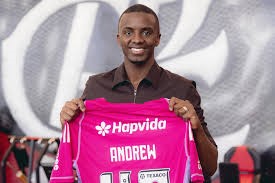 Flamengo anuncia a contratação do goleiro Andrew