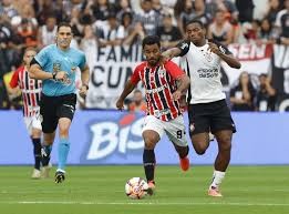 Corinthians reage no final e arranca empate do São Paulo pelo Paulistão