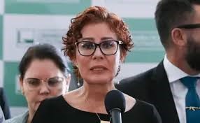 Itália julga hoje extradição de Carla Zambelli