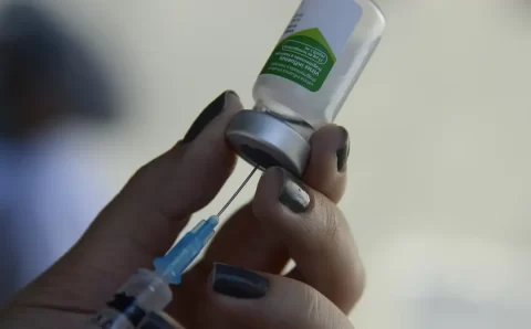 Casos de síndrome respiratória grave estão em queda em quase todo país