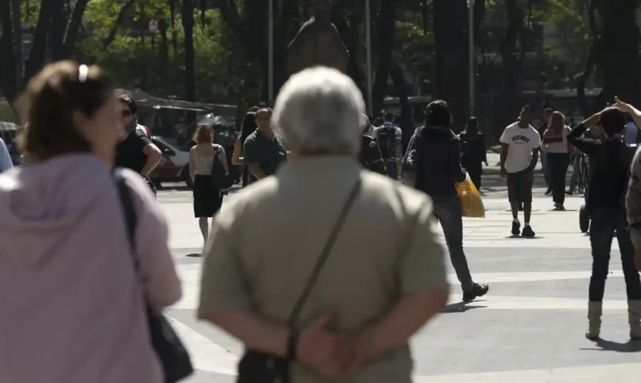 Cerca de 300 mil idosos brasileiros têm algum grau de TEA, diz estudo