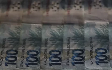 IR zero para quem ganha até R$ 5 mil vale nos salários pagos este mês