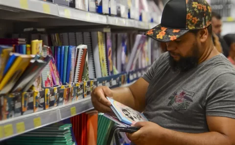 Maioria planeja reaproveitar material escolar na volta às aulas