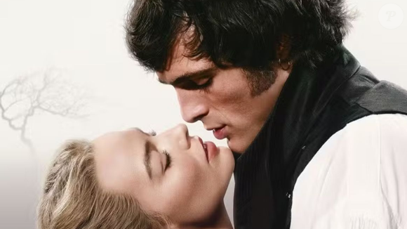 Assisti a ‘O Morro dos Ventos Uivantes’ sem ter lido o livro antes. Agora sinto que foi a melhor decisão que eu poderia ter tomado