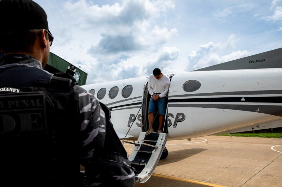 Acusado de matar sargento da PM é transferido para prisão de Cuiabá para responder pelo crime