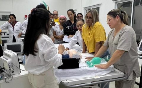 Equipe multidisciplinar do Hospital Regional de Sorriso passa por capacitação em urgência pediátrica