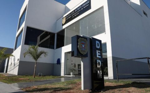 Polícia Civil prende quatro homens por violência doméstica em Cuiabá