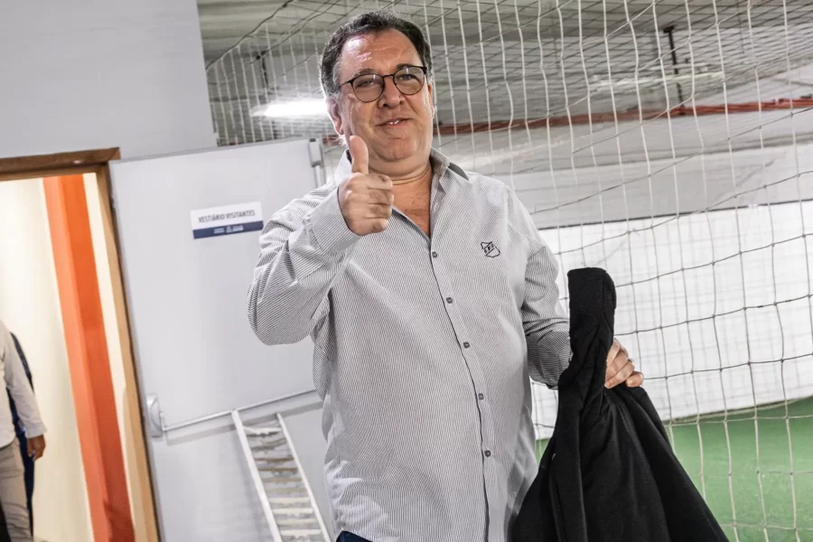 Santos paga dívida com Arouca-POR e derruba transfer ban