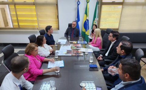 Seduc e TRE-MT firmam cooperação para emitir títulos eleitorais a 157 mil estudantes da rede estadual