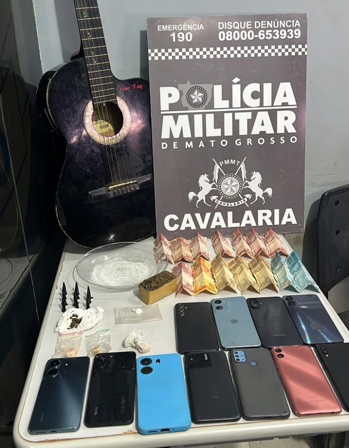 Cavalaria da PM prende dois suspeitos e apreende quatro menores por tráfico de drogas em Nova Mutum