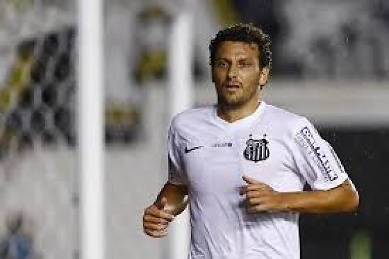 Elano acerta rescisão com o Guarani para ser gerente geral das categorias de base do Santos