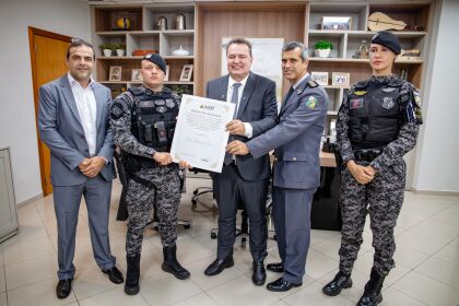 ALMT homenageia cabo da PM por atuação que evitou novas mortes após feminicídio em Cuiabá