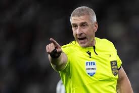 CBF define arbitragem de clássico entre Santos e São Paulo pelo Brasileiro