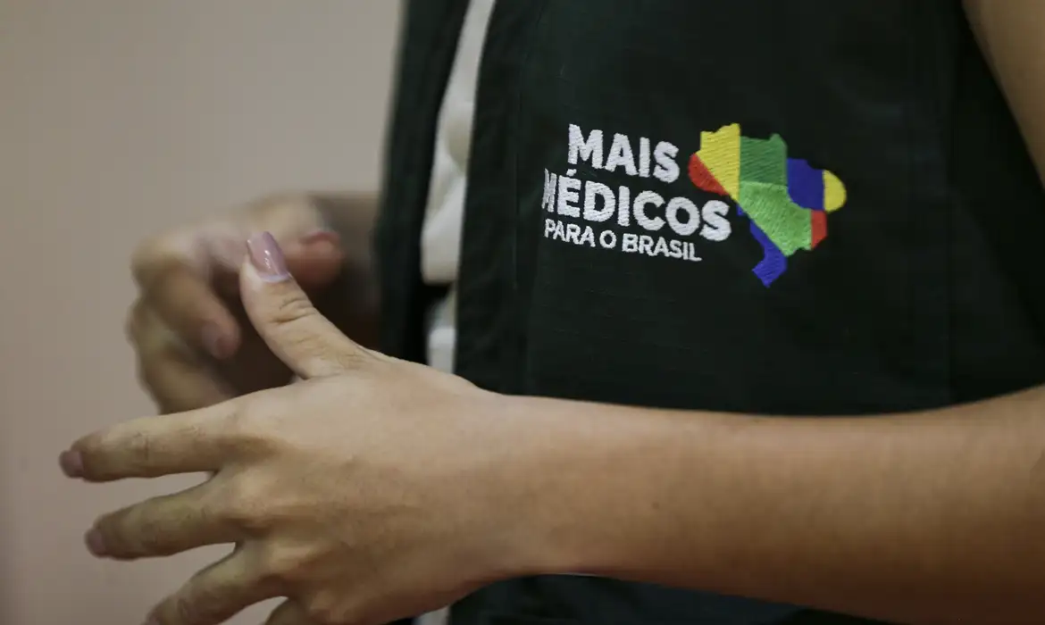 Inscrições para Mais Médicos Especialistas vão até domingo (22)