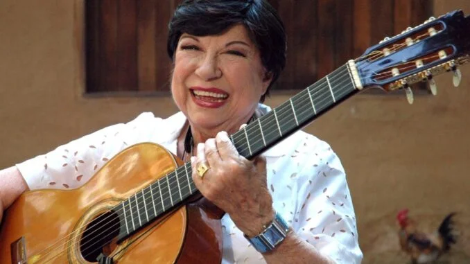 Há 101 anos nascia Inezita Barroso, voz referencial do Brasil caboclo do interior