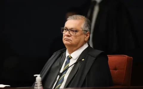 Dino derruba aposentadoria compulsória como punição máxima para juízes