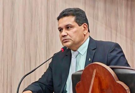 MT:  LEITEAR A PREFEITA’  PL pede cassação de Wanderley e Flávia aciona presidente da Câmara de VG na Justiça