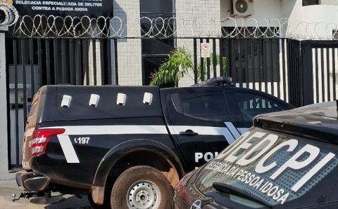 Polícia Civil prende homicida foragido durante ação para apurar maus-tratos contra idosos