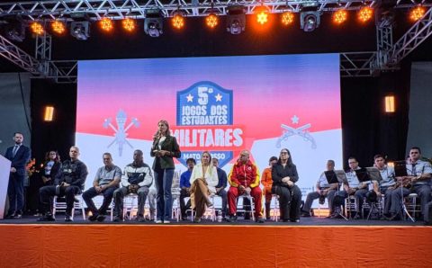 Cerimônia de abertura dos Jogos dos Estudantes Militares reúne mais de 900 alunos em Sinop