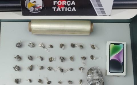 Força Tática prende homem por tráfico de drogas, apreende entorpecentes e munições