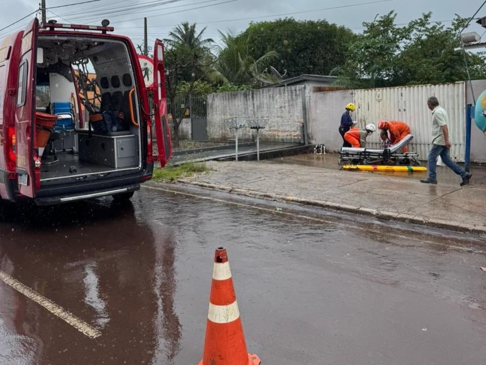Corpo de Bombeiros é acionado para socorrer homem com ferimento na cabeça