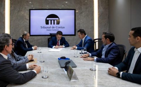 Governo de MT entrega contas ao TCE com seis anos seguidos de nota máxima em capacidade de pagamento e investimento