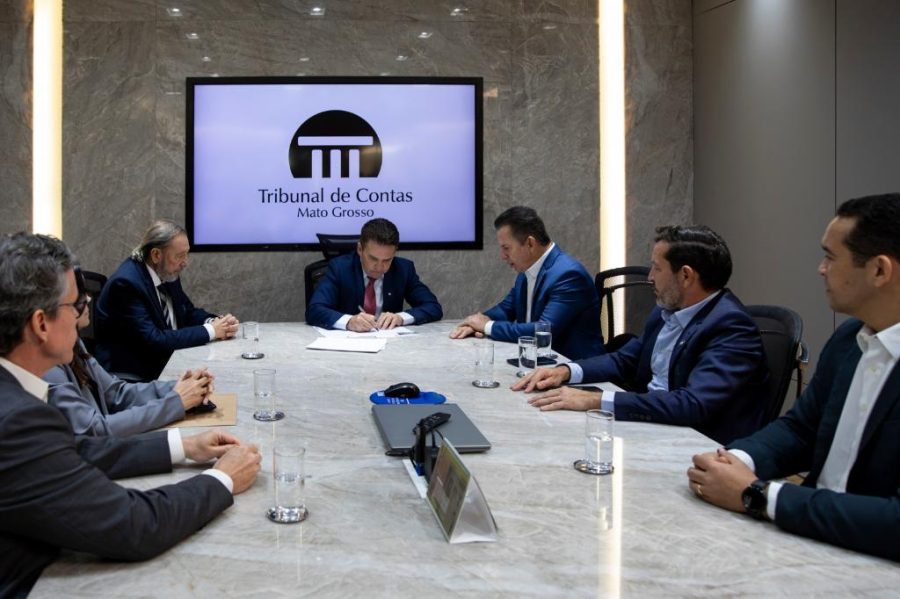 Governo de MT entrega contas ao TCE com seis anos seguidos de nota máxima em capacidade de pagamento e investimento
