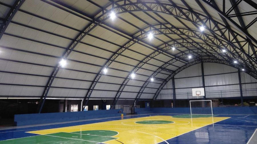 Governo de MT entrega quadra e pórtico em escola municipal de Poxoréu neste sábado (28)